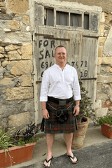 8 yard kilt
traditional Scottish kilt
tartan kilt
men's Highland kilt
Scottish dress for men
formal kilt wear
wedding kilt
clan tartan kilt
kilt for events
Scottish kilt outfit
