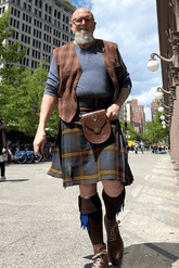 Irish tartan kilt for men – custom fit Celtic kilt