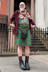 St. Patrick’s Day Irish kilt in green tartan – Celtic dress for men